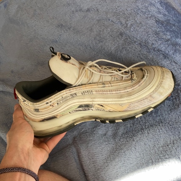 News paper 97s good condition - Picture 8 of 11